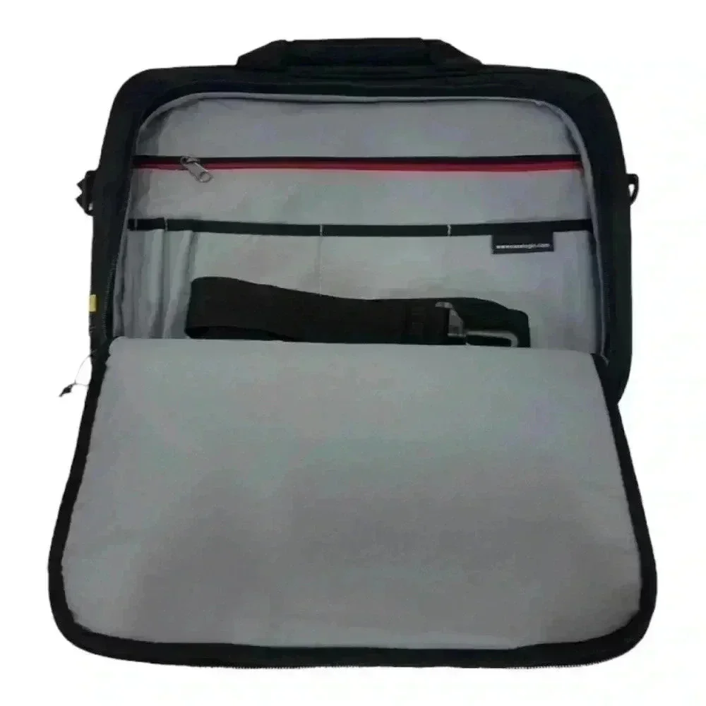 Case Logic 15-Inch Laptop and Tablet Briefcase Black New With Tags